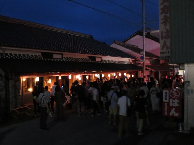 芝居絵屏風、絵馬提灯展示の風景1